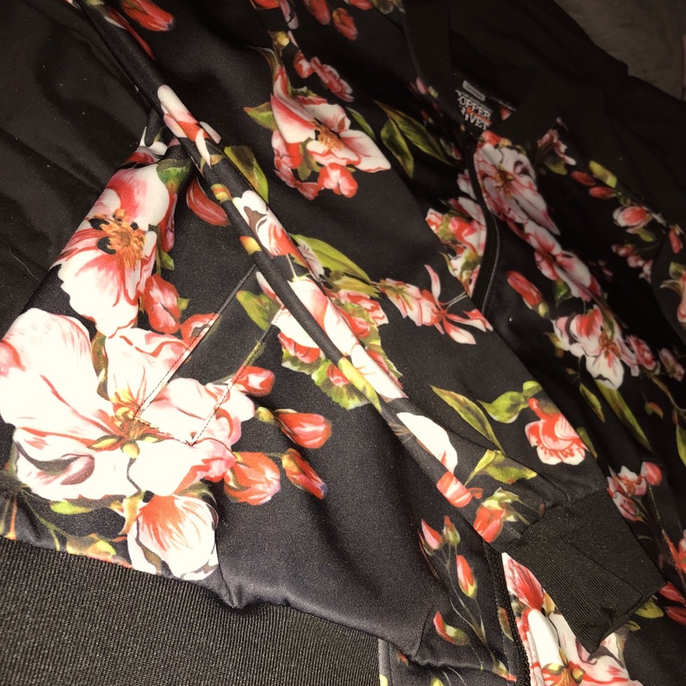 COPPER RIVET FLORAL PRINT JACKET - Picture 2 of 3